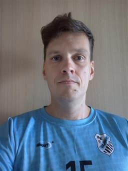 Martin HOLEŠ