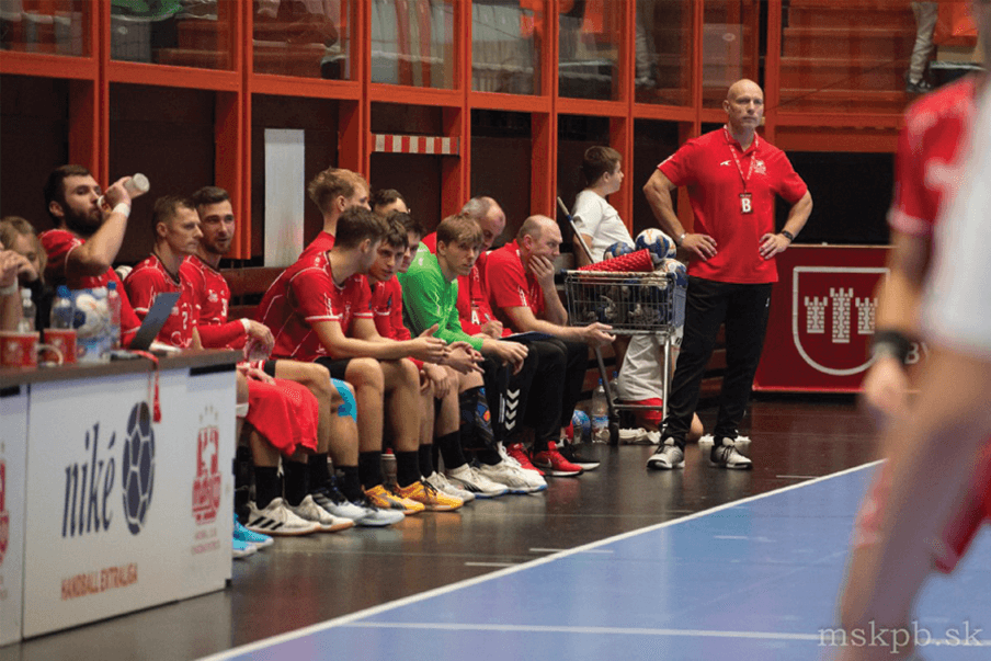 NHE: PRVÁ STRATA POVAŽANOV, BOJNIČANIA BLÍZKO K VÍŤAZSTVU