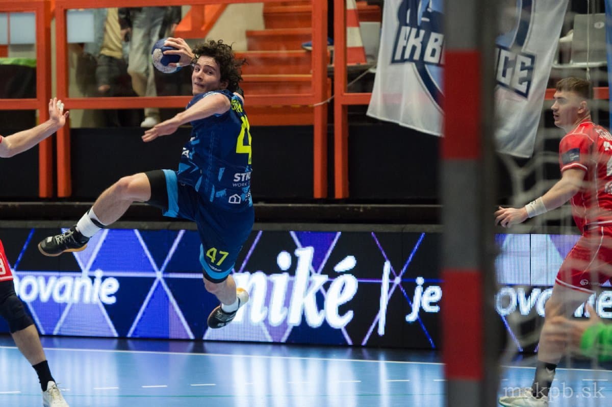 DOBYLI SME BOJNICKÉ HRADBY A V SÉRII MÁME MEČBAL! TRÉNER STRAKA: VÝBORNÝ BOL NAJMÄ ŽERNOVIČ